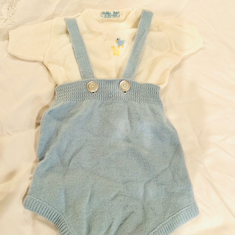 Adorable Infant Easter 2 Piece Knit Outfit in Cream and Baby Blue with 2 Duckies